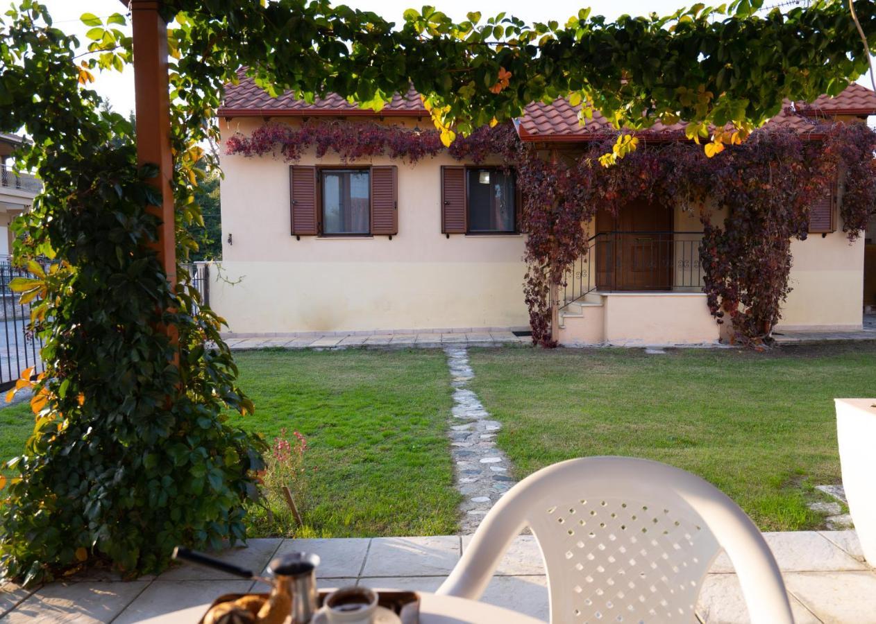 Fyllenia Country Home, Aridaia, Pozar Baths Chrisi Exterior photo